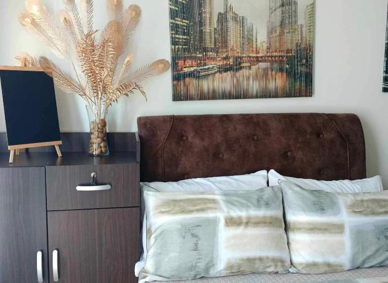 Hotel Loop Spacious Studio Unit