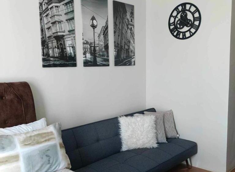 Hotel Loop Spacious Studio Unit