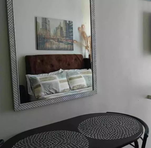 Hotel Loop Spacious Studio Unit