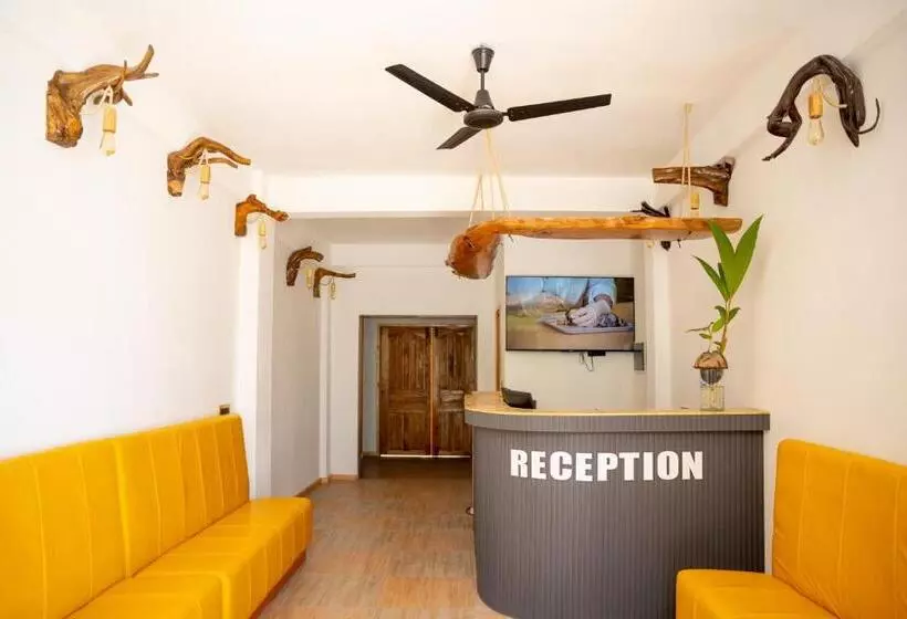 هتل Manta Sea View Himandhoo