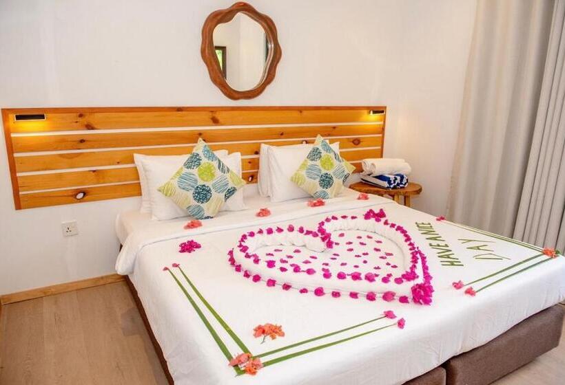 هتل Oceano Beach Vashafaru