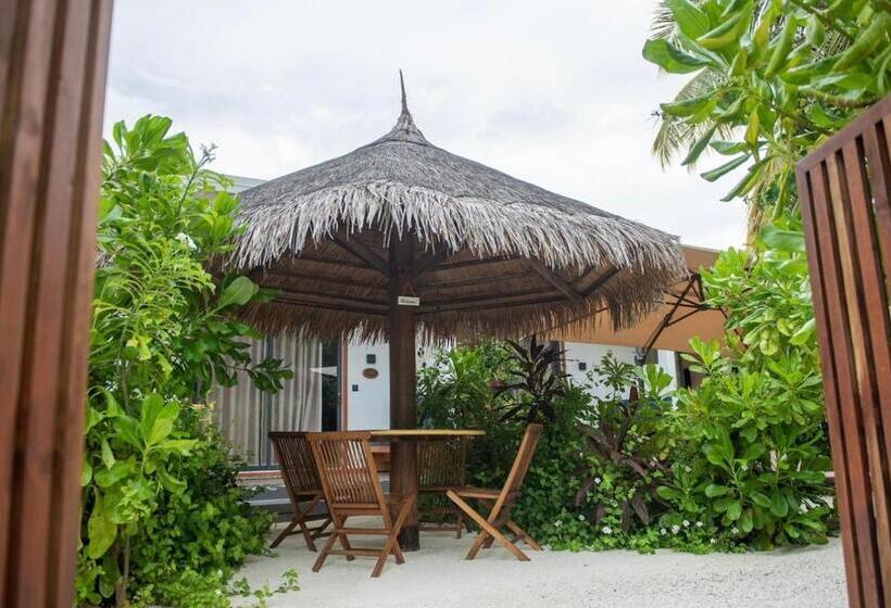 هتل Oceano Beach Vashafaru