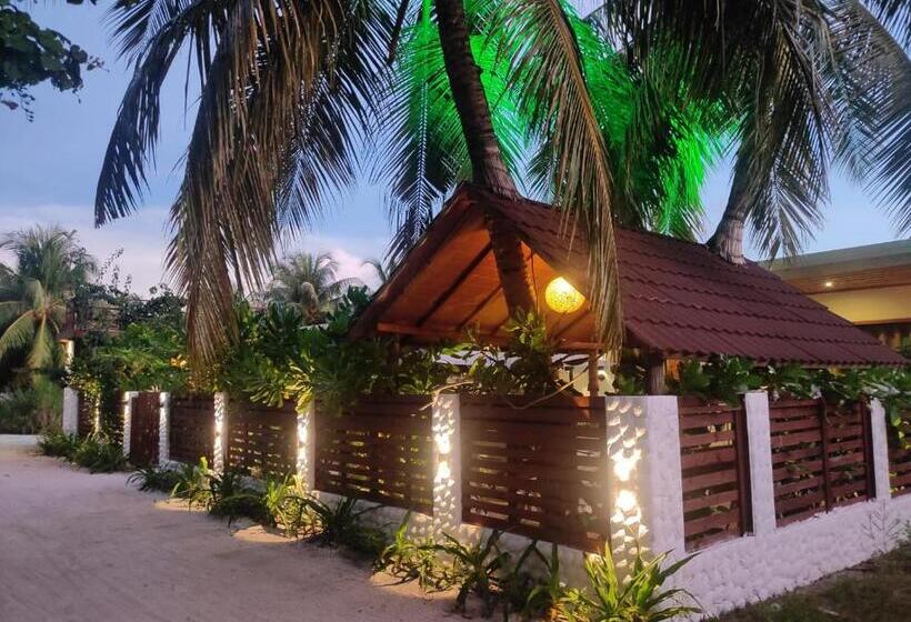 هتل Oceano Beach Vashafaru