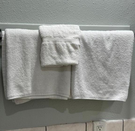 La Cienega Inn Motel