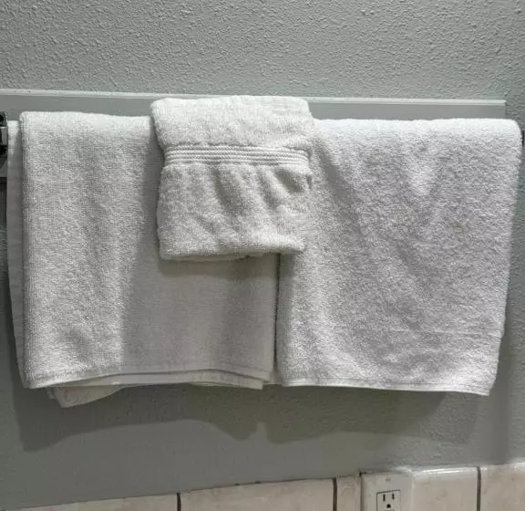 La Cienega Inn Motel