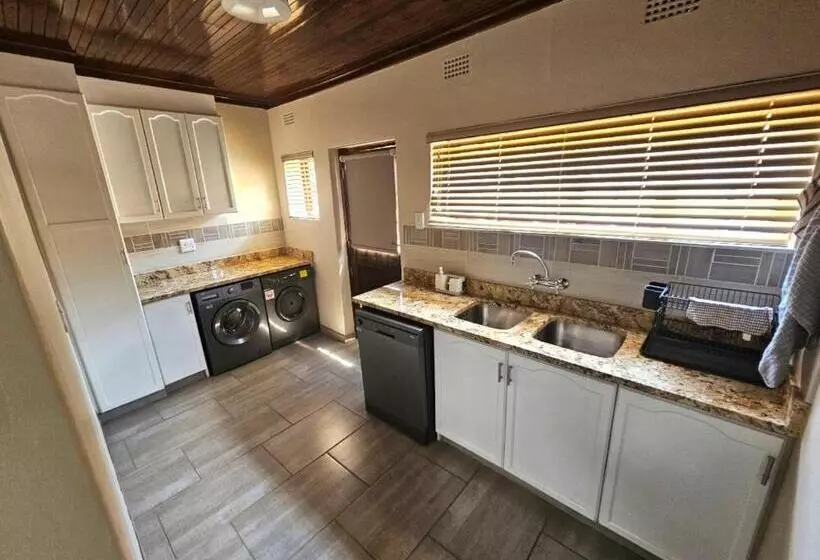 Majatalo De Oude Sleeper Inn 1