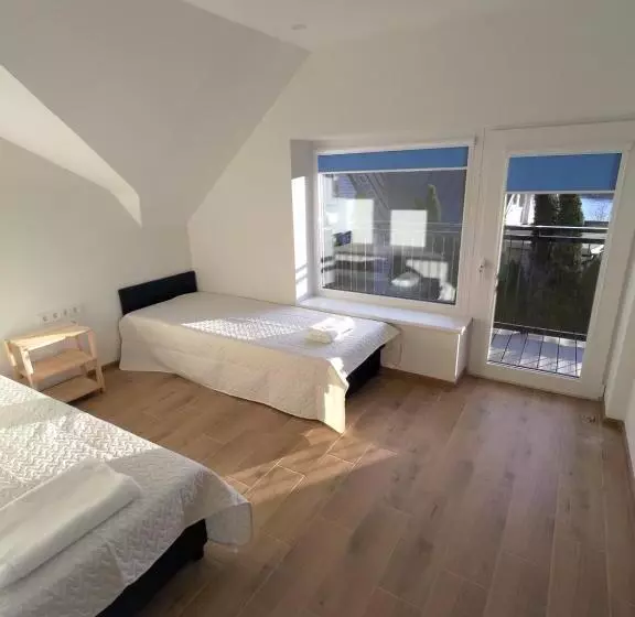 پانسیون Radikiai House