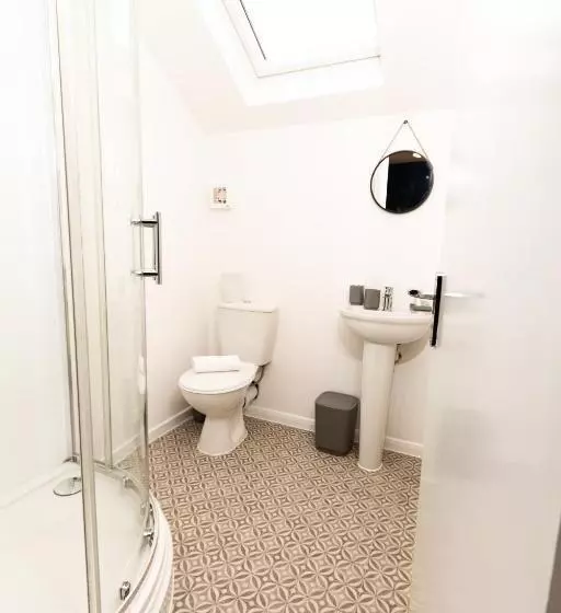 Majatalo Suite 7   Family Room In The Heart Of Oldham