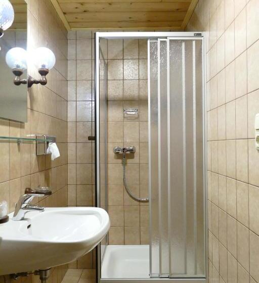 Pension Dorfplatzl Pitztal