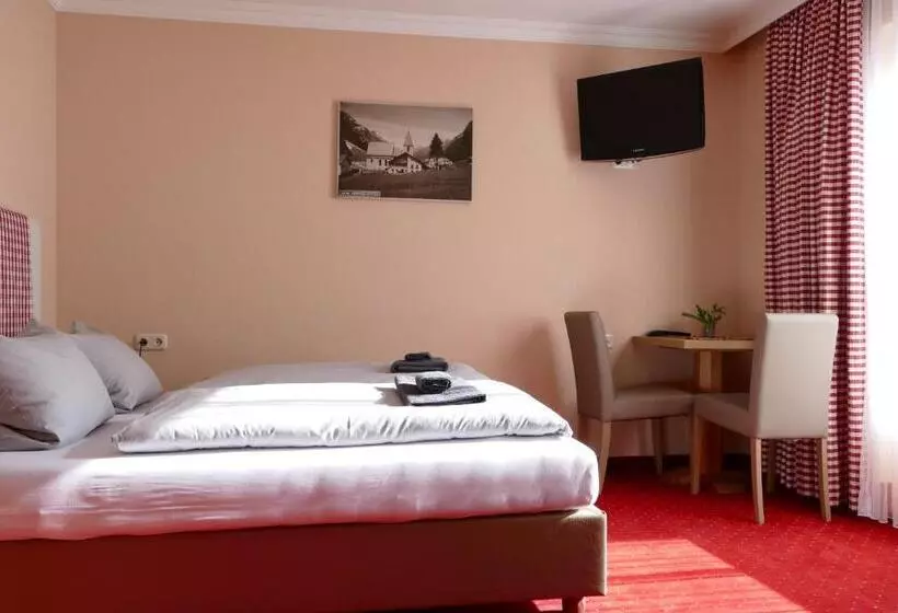 Pension Dorfplatzl Pitztal