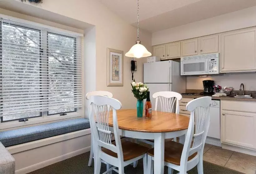 Lomakeskus The Shores