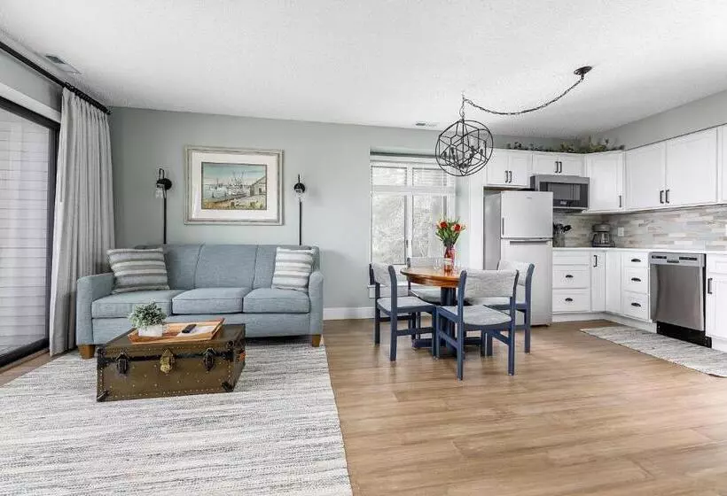 Lomakeskus The Shores