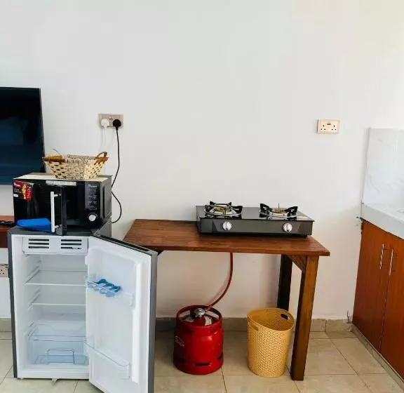 Tulivu Suites Diani