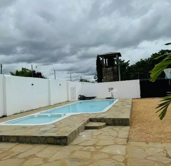 Tulivu Suites Diani