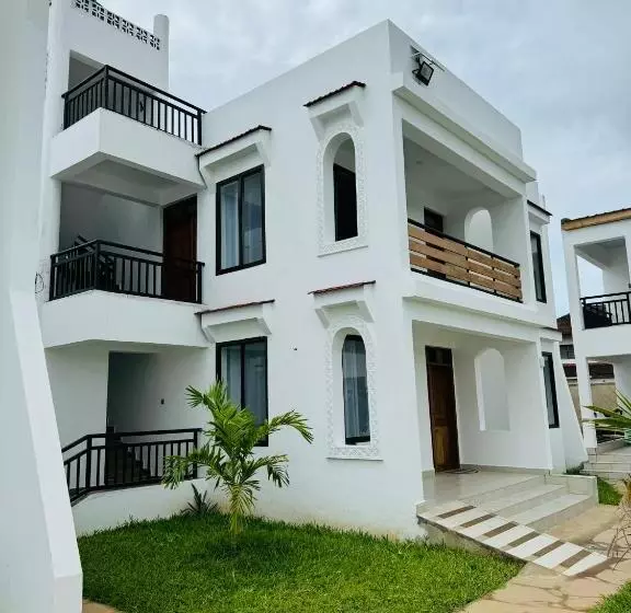 Tulivu Suites Diani