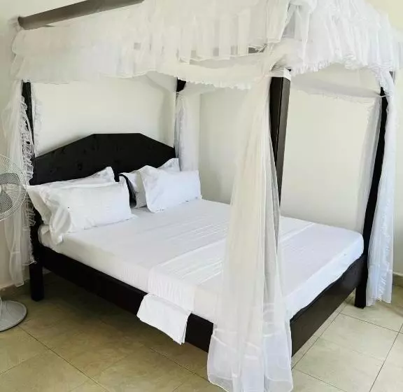 Tulivu Suites Diani