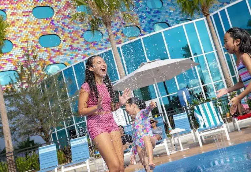 Universal Stella Nova Resort