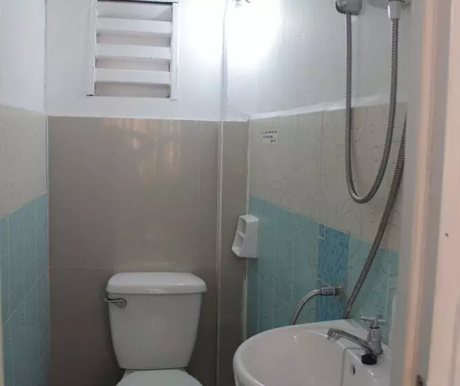 Yuj Inn Hostel