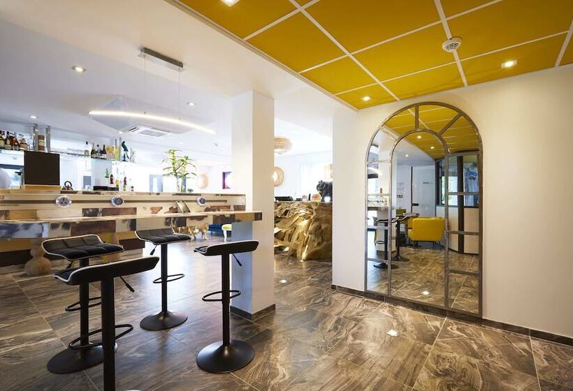 Apparthotel La Girafe