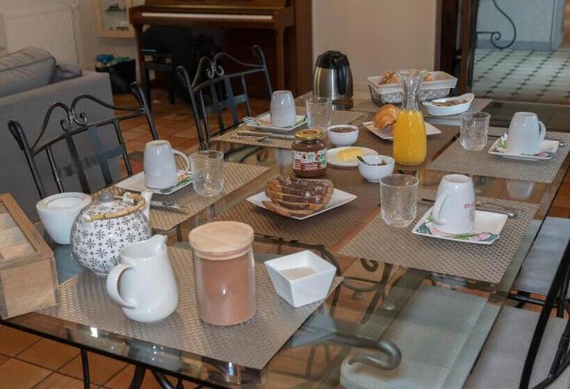 Bed and Breakfast Domaine De La Basse Orme