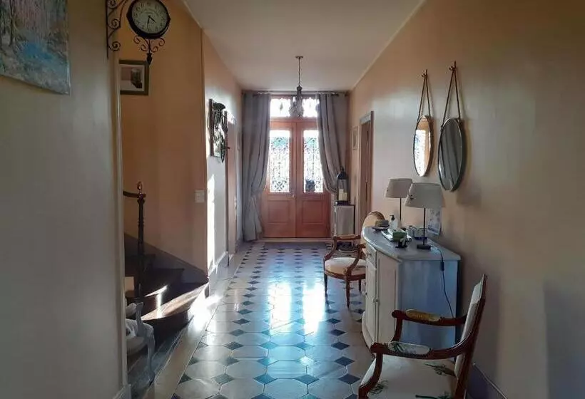 Aamiaismajoitus (B&B) La Maison Du Canal