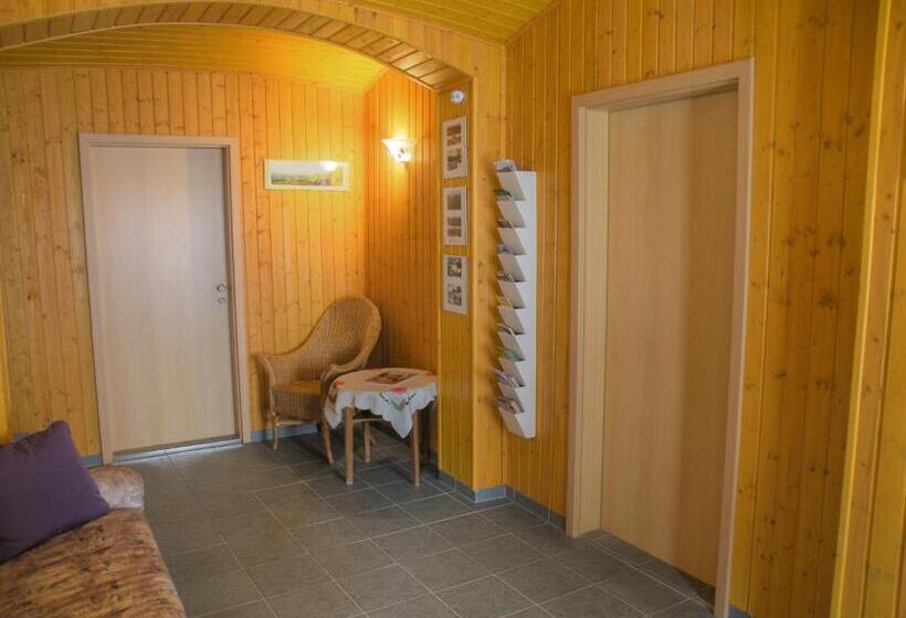 مبيت وإفطار Am Lindenbaum