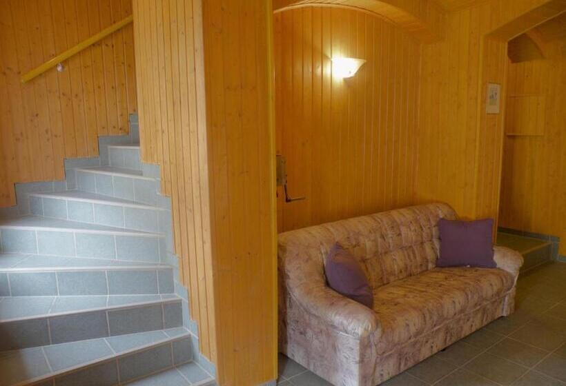 مبيت وإفطار Am Lindenbaum