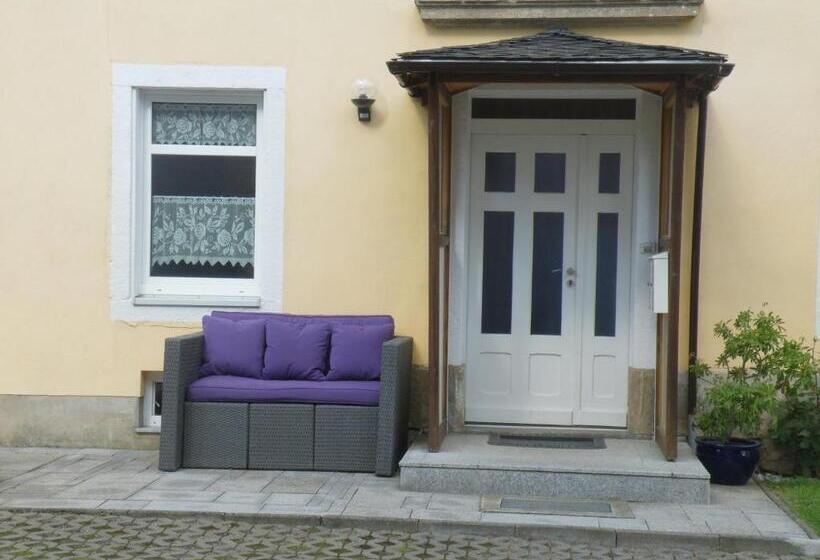 مبيت وإفطار Am Lindenbaum