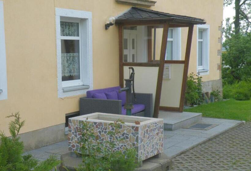 مبيت وإفطار Am Lindenbaum