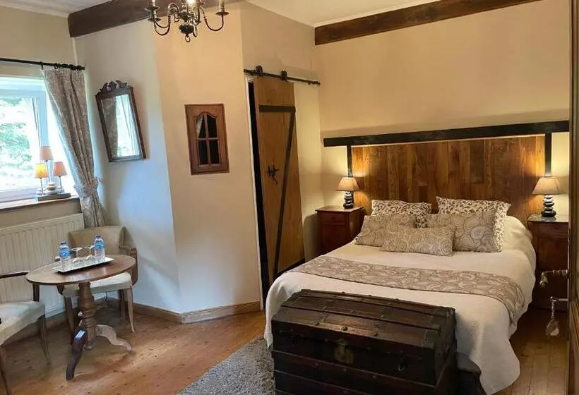 ベッドアンドブレックファースト Chambres D’hôte Manoir De Kerliviry