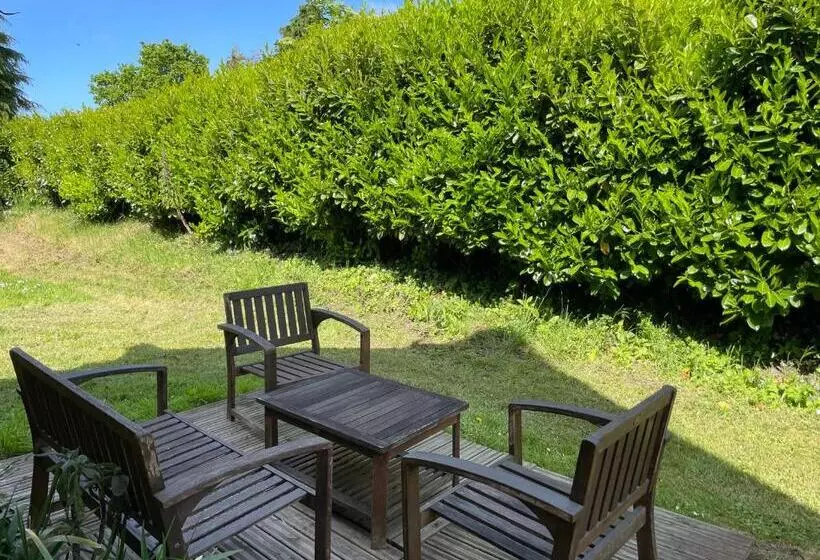 ベッドアンドブレックファースト Chambres D’hôte Manoir De Kerliviry