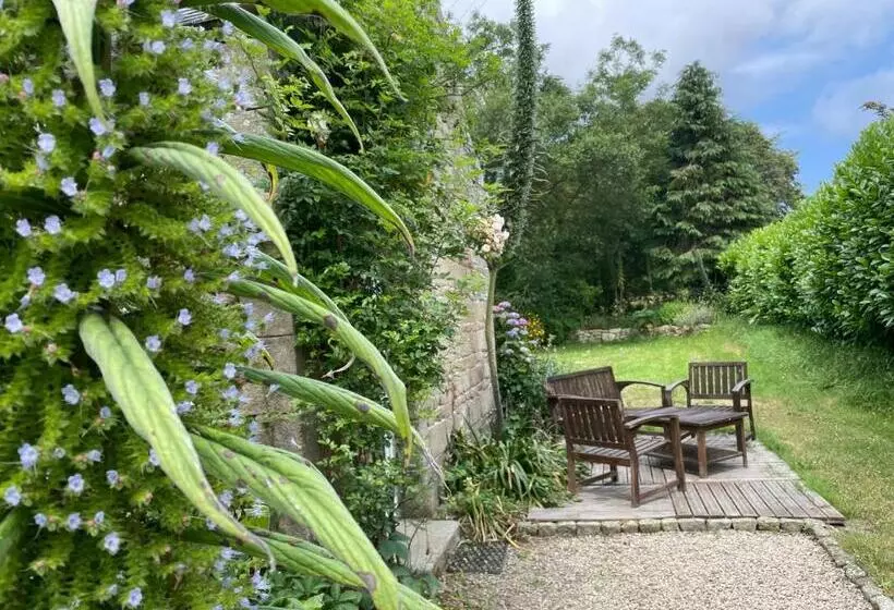 ベッドアンドブレックファースト Chambres D’hôte Manoir De Kerliviry