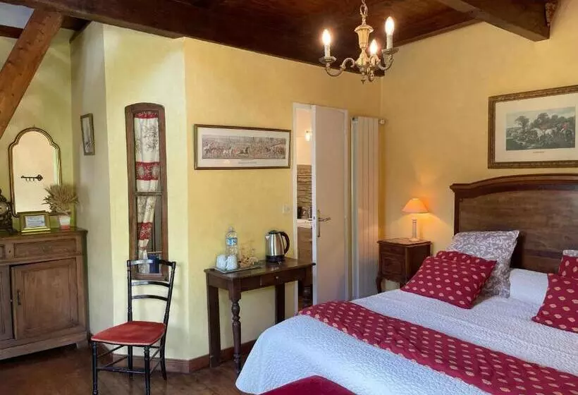 ベッドアンドブレックファースト Chambres D’hôte Manoir De Kerliviry
