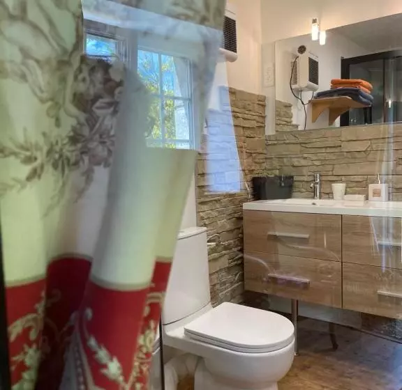 ベッドアンドブレックファースト Chambres D’hôte Manoir De Kerliviry
