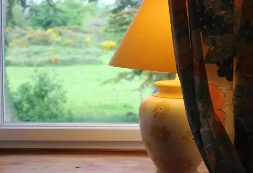 ベッドアンドブレックファースト Chambres D’hôte Manoir De Kerliviry