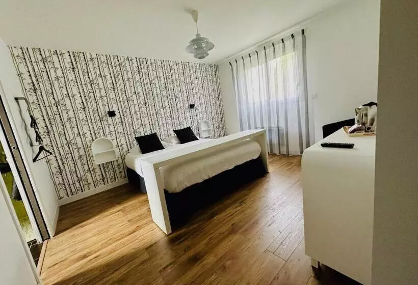 Aamiaismajoitus (B&B) Chambres Du Bout Du Monde