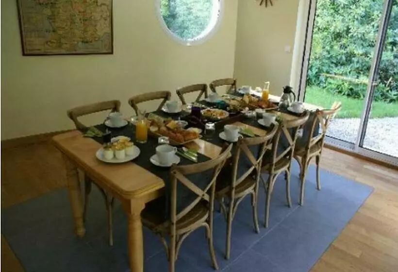 Aamiaismajoitus (B&B) La Canopée Des Pins