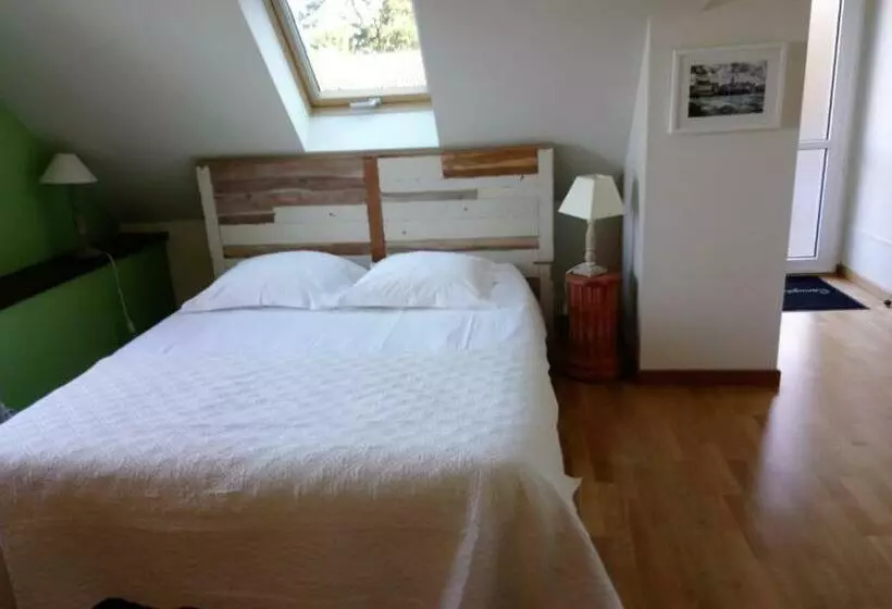 Aamiaismajoitus (B&B) La Canopée Des Pins
