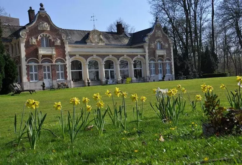Aamiaismajoitus (B&B) Le Château Des Ormes