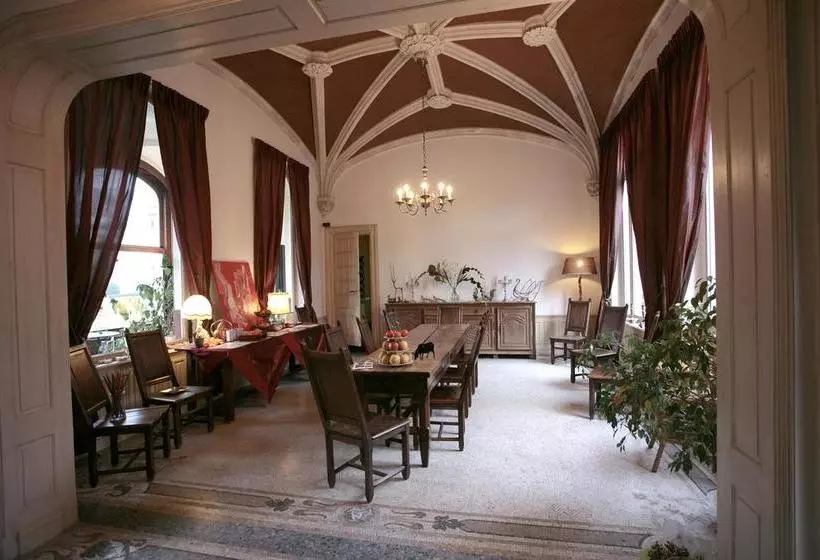 Aamiaismajoitus (B&B) Le Château Des Ormes