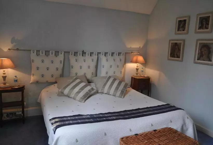 Aamiaismajoitus (B&B) Le Château Des Ormes