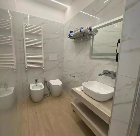 Relais Piazza Del Plebiscito B&b
