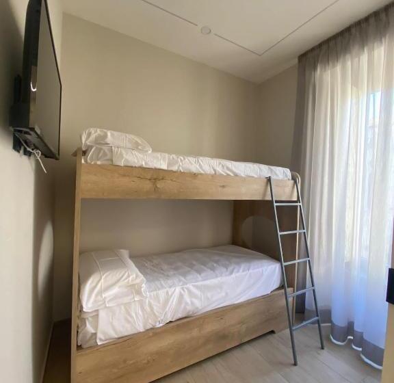 Relais Piazza Del Plebiscito B&b