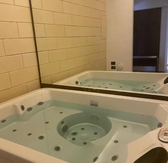 Relais Piazza Del Plebiscito B&b