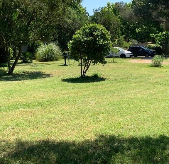 ベッドアンドブレックファースト Un Nid En Camargue