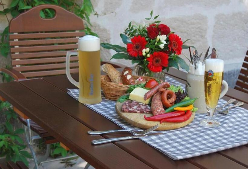 Der Schwan Hotel & Restaurant