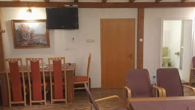 ホテル Alte Schule Trogen