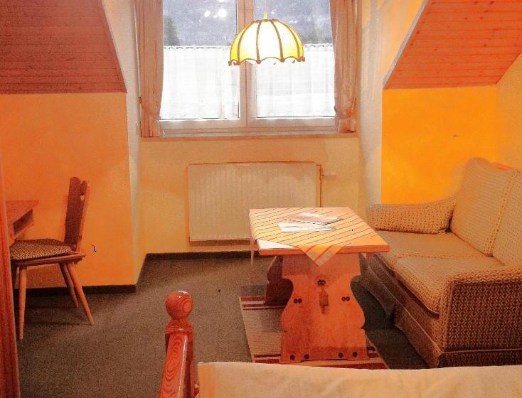 فندق Beim Haxenwirt