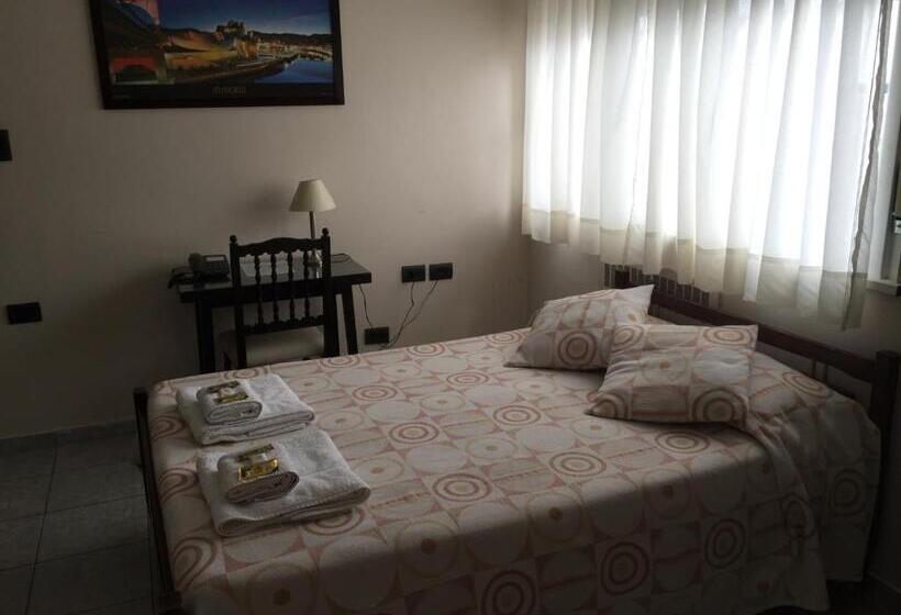 فندق Euzko Alkartasuna