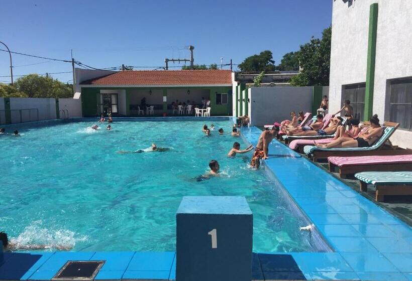 فندق Euzko Alkartasuna